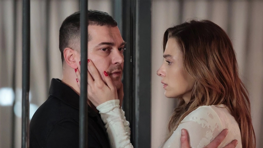 Кадр из сериала «Беспощадны