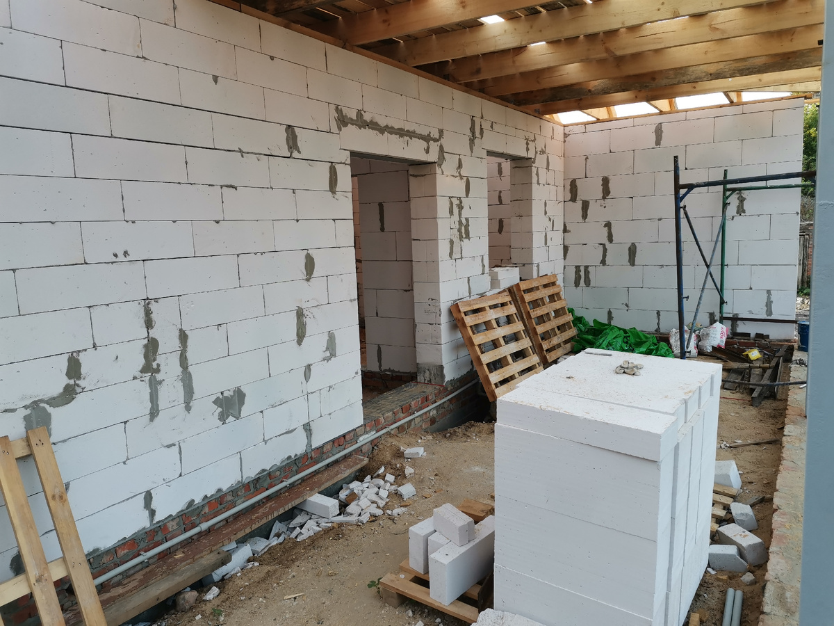 Нужно ли получать разрешение на строительство частного дома и как это сделать?