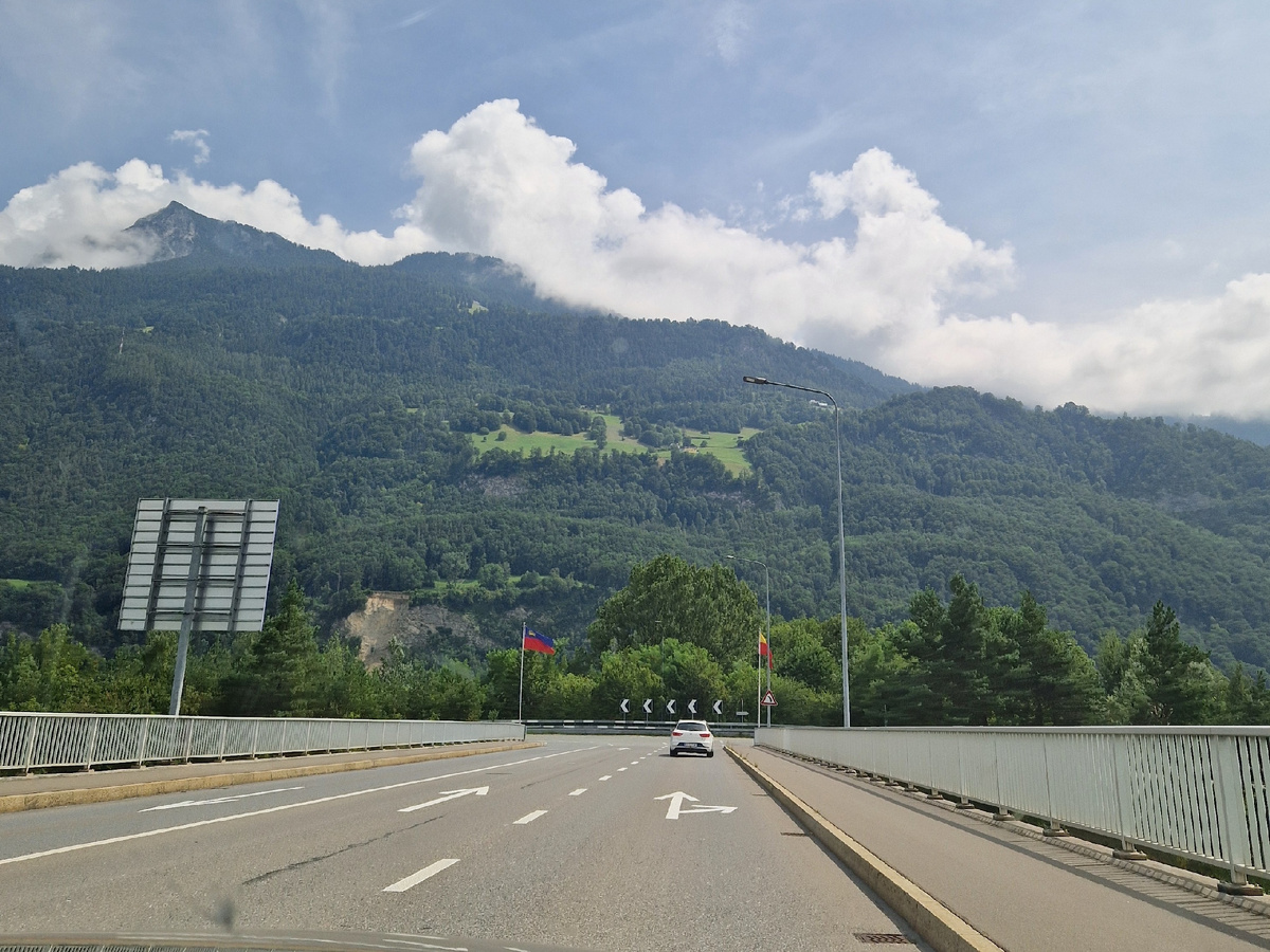 Граница Швейцарии и Лихтенштейна