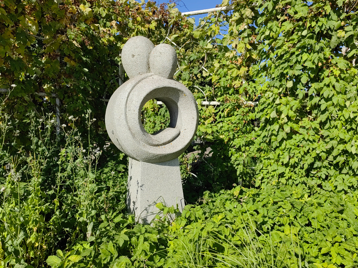 Скульптура "Влюблённые