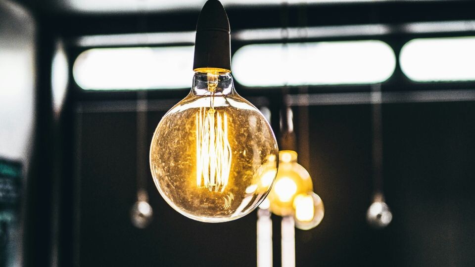    Электричество. Свет. Источник: unsplash.com