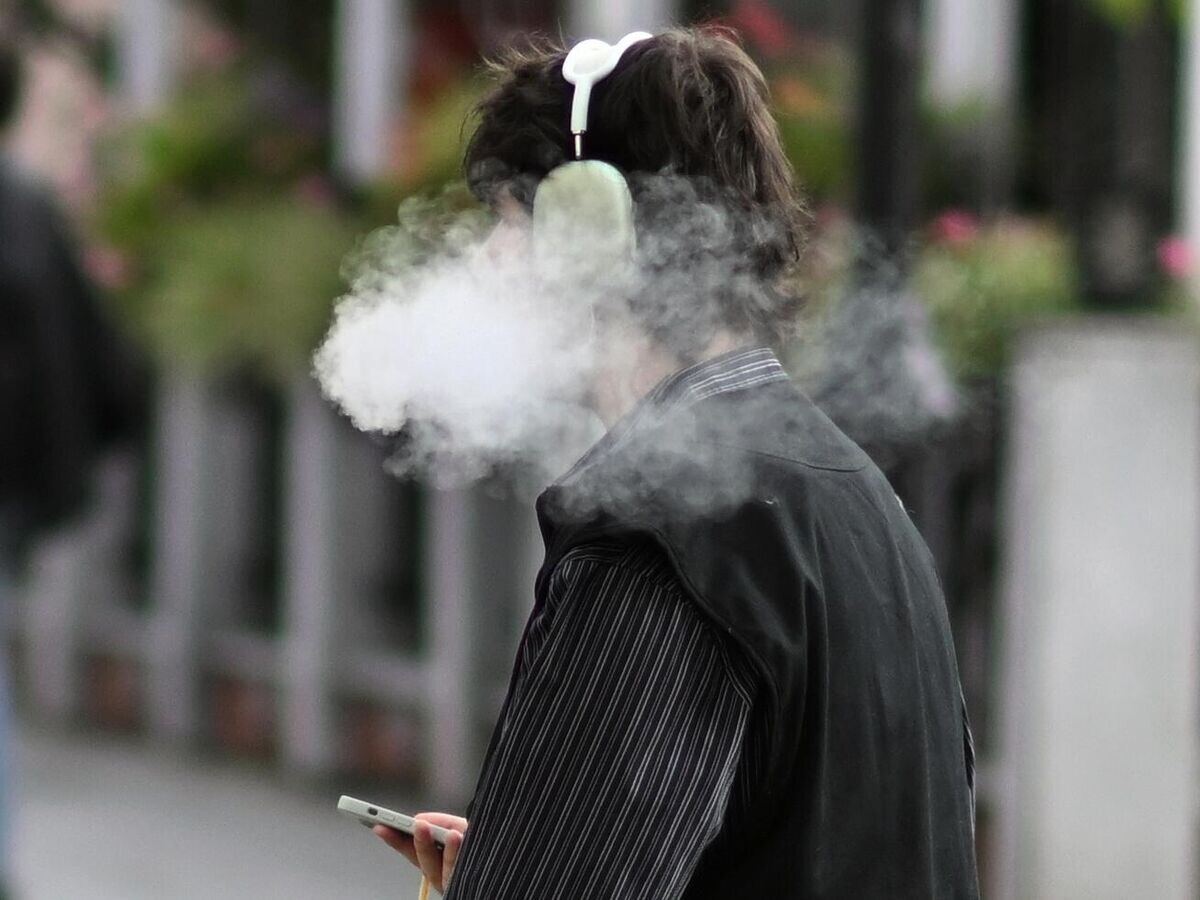    Прохожий на улице в Москве© РИА Новости / Алексей Майшев