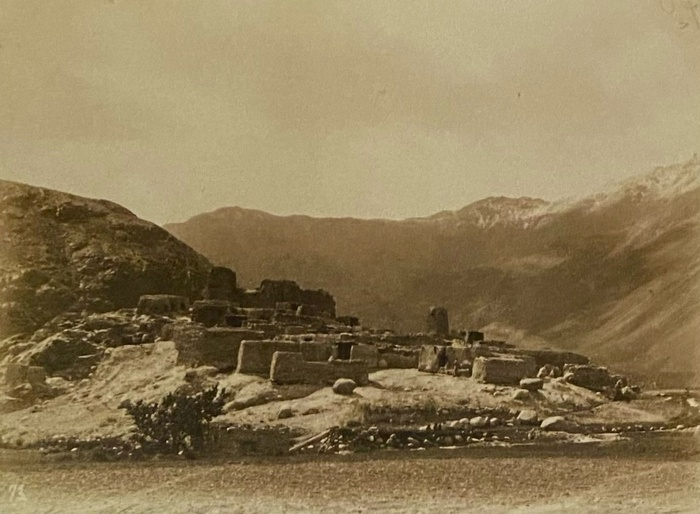 Вид на кишлак Сарез. Экспедиционное фото Б. Громбчевского, архив РГО, 1885 год