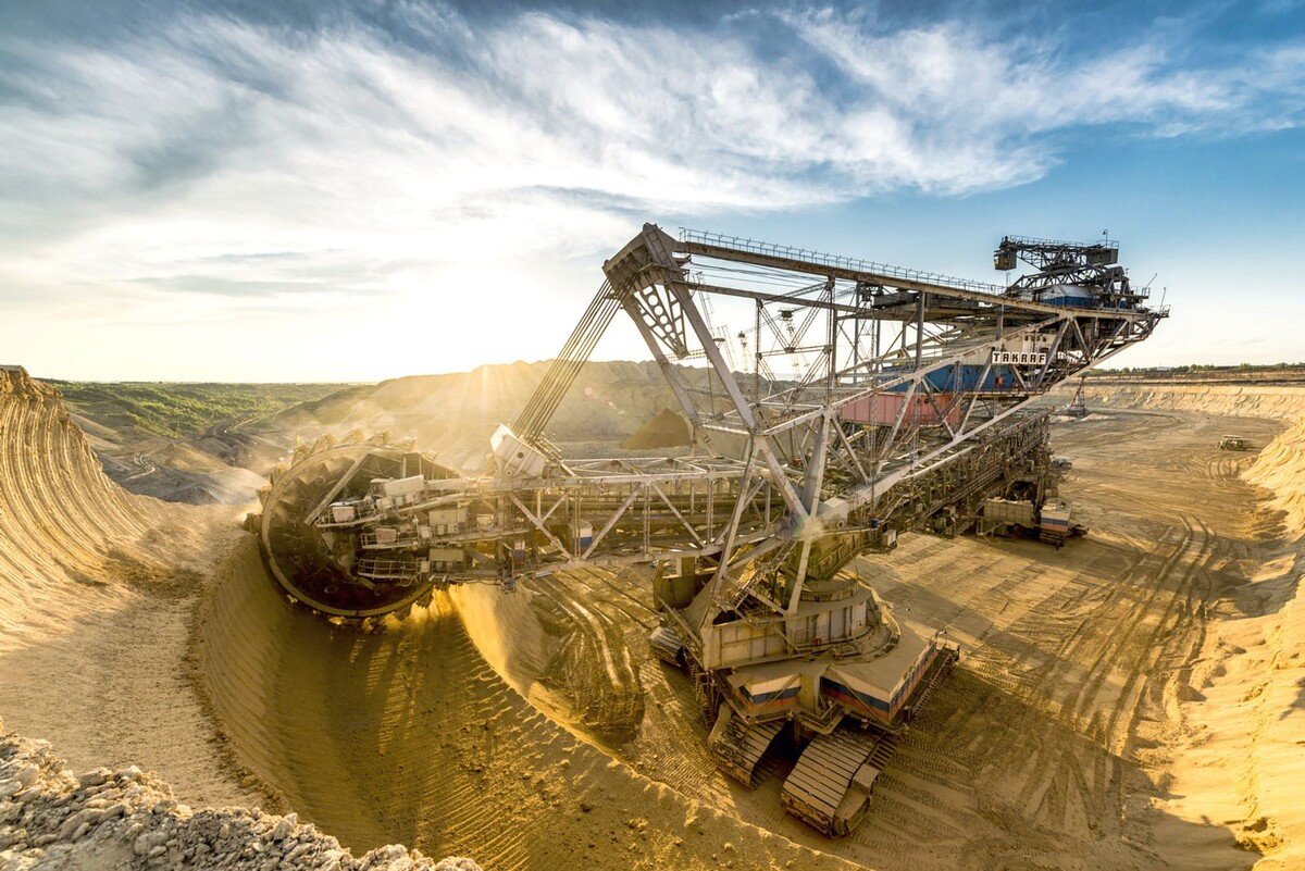 © АО «СУЭК»