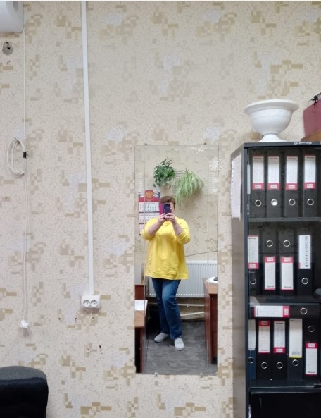 Даже не задумывалась о цвете, когда одевалась. 