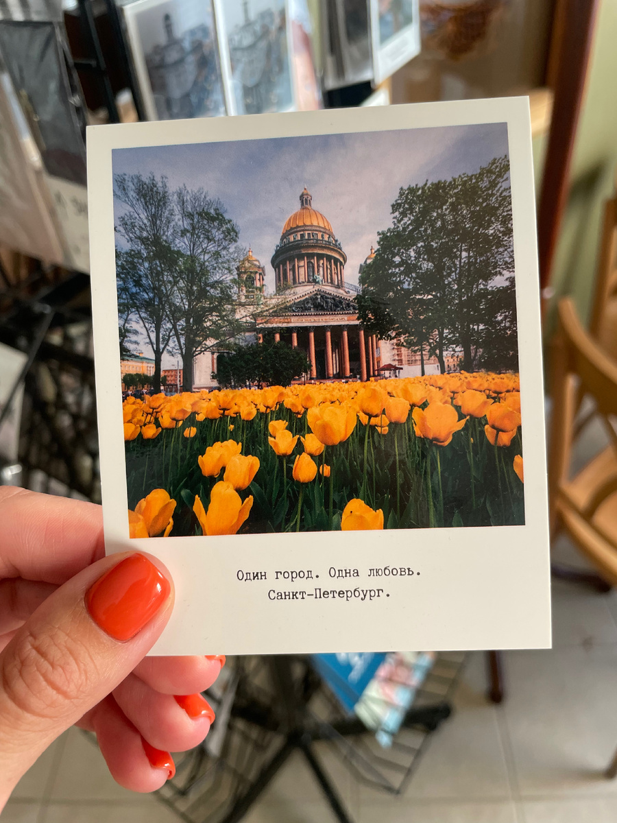 Книги и кофе - кафе на Гагаринской - всё фотографии в статье принадлежат автору