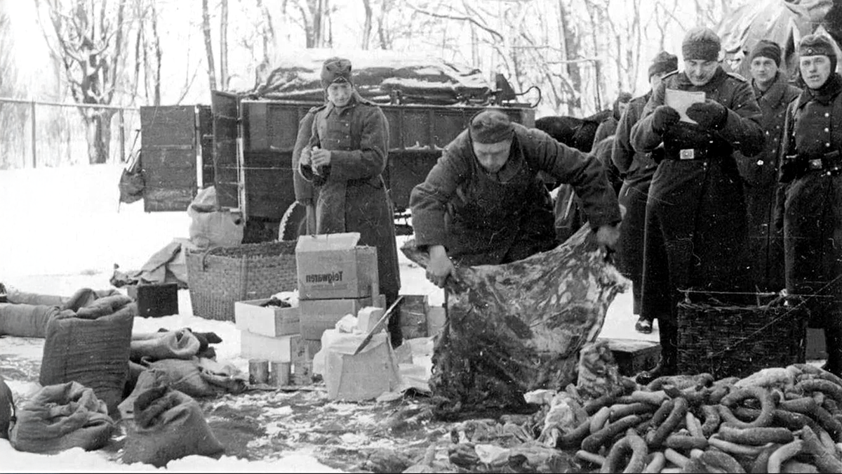 Сбор еды с местного населения