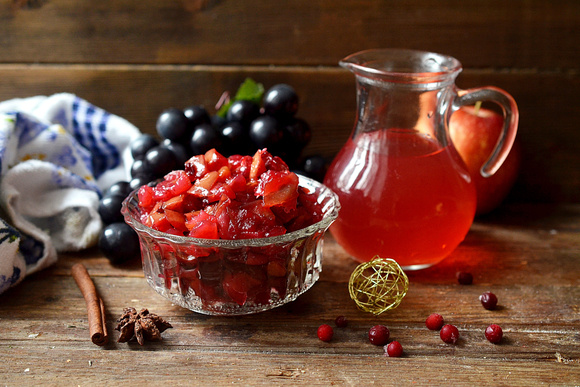     Для соуса к мясу, в маринад или в выпечку — 20 рецептов, как использовать бруснику