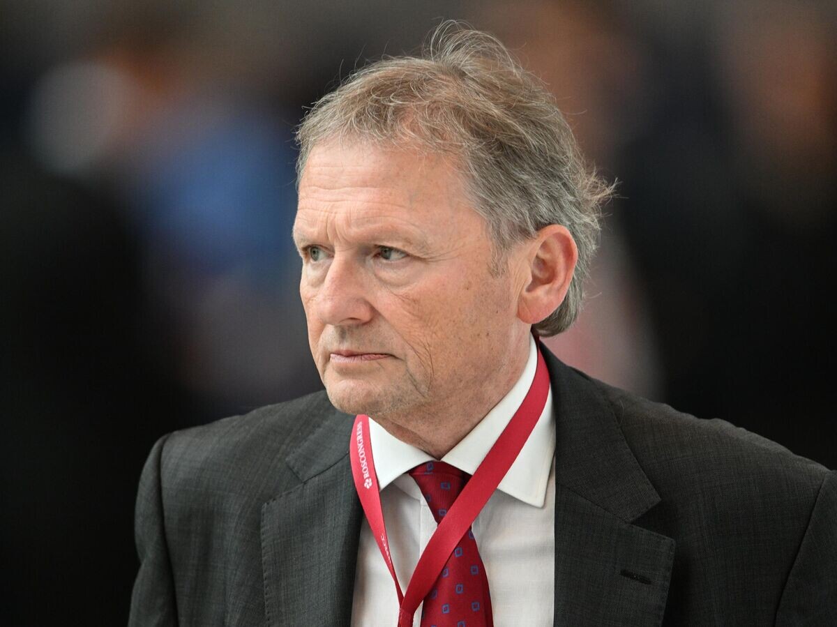    Уполномоченный при президенте РФ по защите прав предпринимателей Борис Титов на XXV Петербургском международном экономическом форуме - 2022© РИА Новости / Павел Бедняков