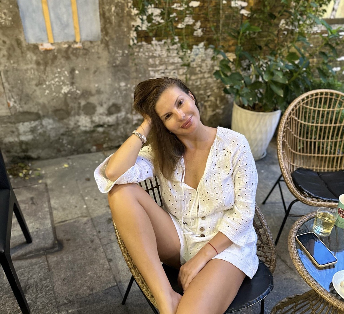 Стакан тёплой воды утром: полезная привычка или самовнушение? 