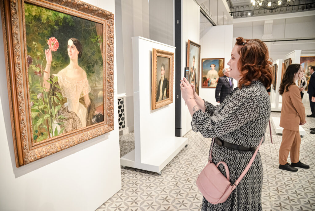    В Оренбурге в историческом здании открылся пятый музей-спутник Эрмитажа Мария Чалкина