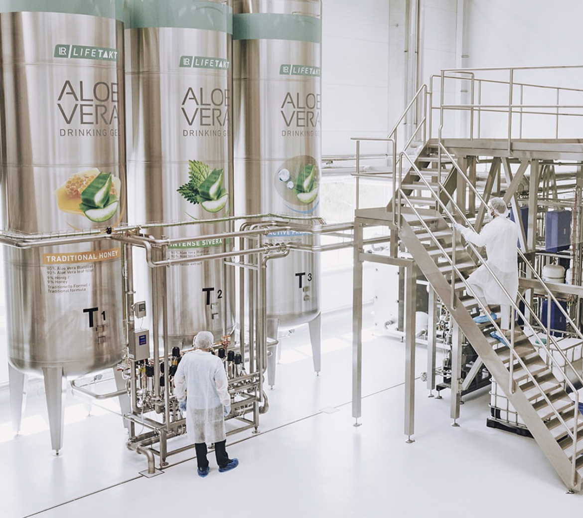 Завод по изготовлению алоэ вера питьевых гелей.