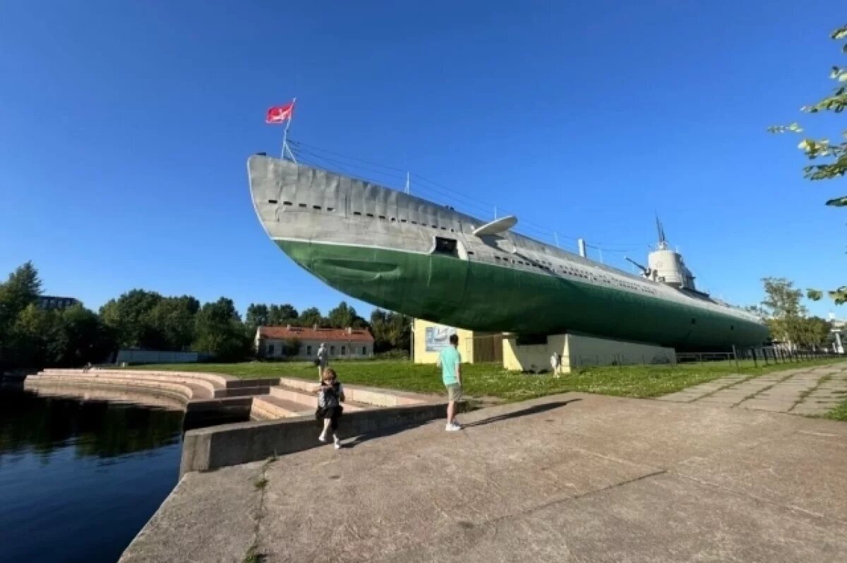    В Петербурге обсудили экскурсионные программы на подлодке Д-2 «Народоволец»