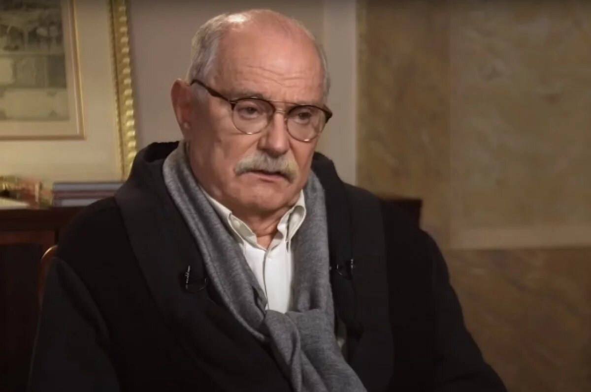    Никита Михалков обрушился с критикой на российские сериалы