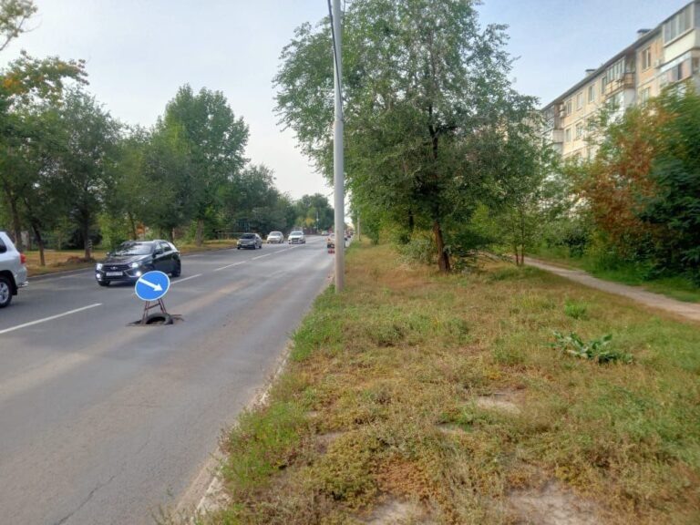    В Оренбурге на улице Шевченко в двух местах образовались провалы Оренбуржье