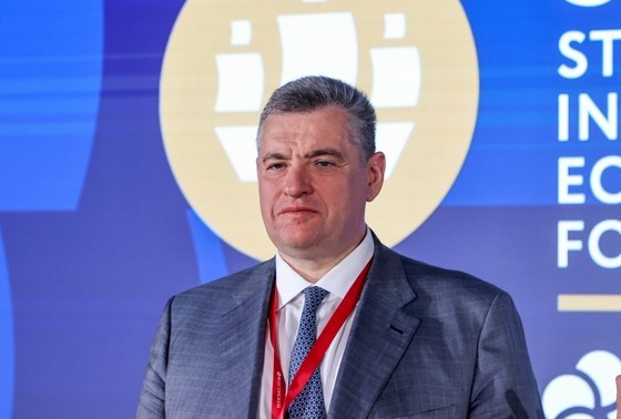    Леонид Слуцкий