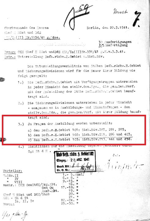 101- группа армий "Север", 102- "Центр", 103 - "Юг" Это не полный список охранных дивизий, но это те дивизии, которые были приданы  группам армий на начальном этапе. И, вот возникает вопрос: а кто кормил, вооружал и одевал это оккупационное "стадо", численностью более 100 тыс человек. 