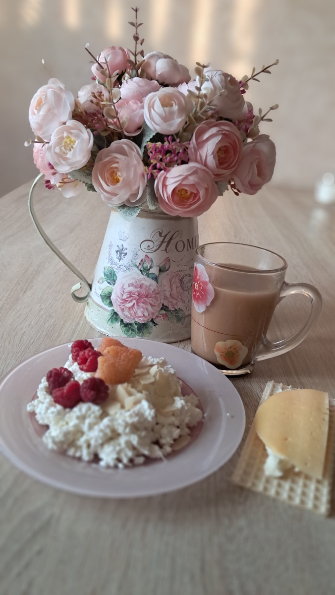 За малиной сгоняла на огород, заодно и утренняя пробежка получилась
