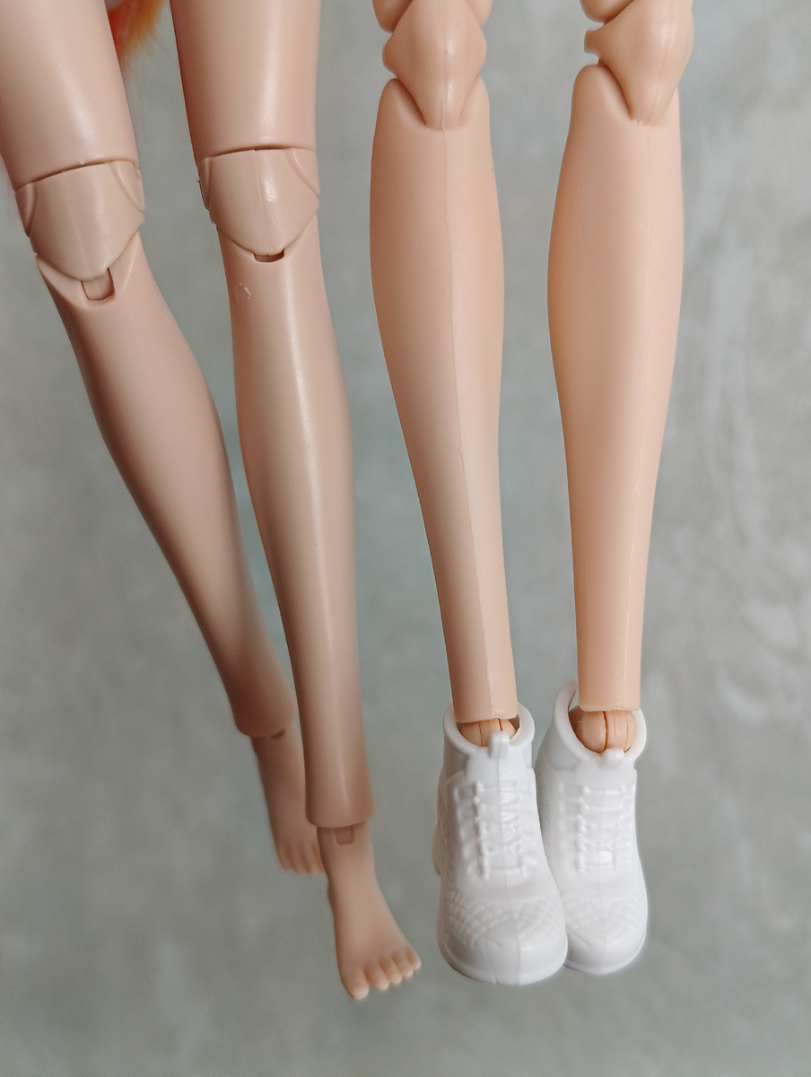 Тело с Ozon рядом с Неко.