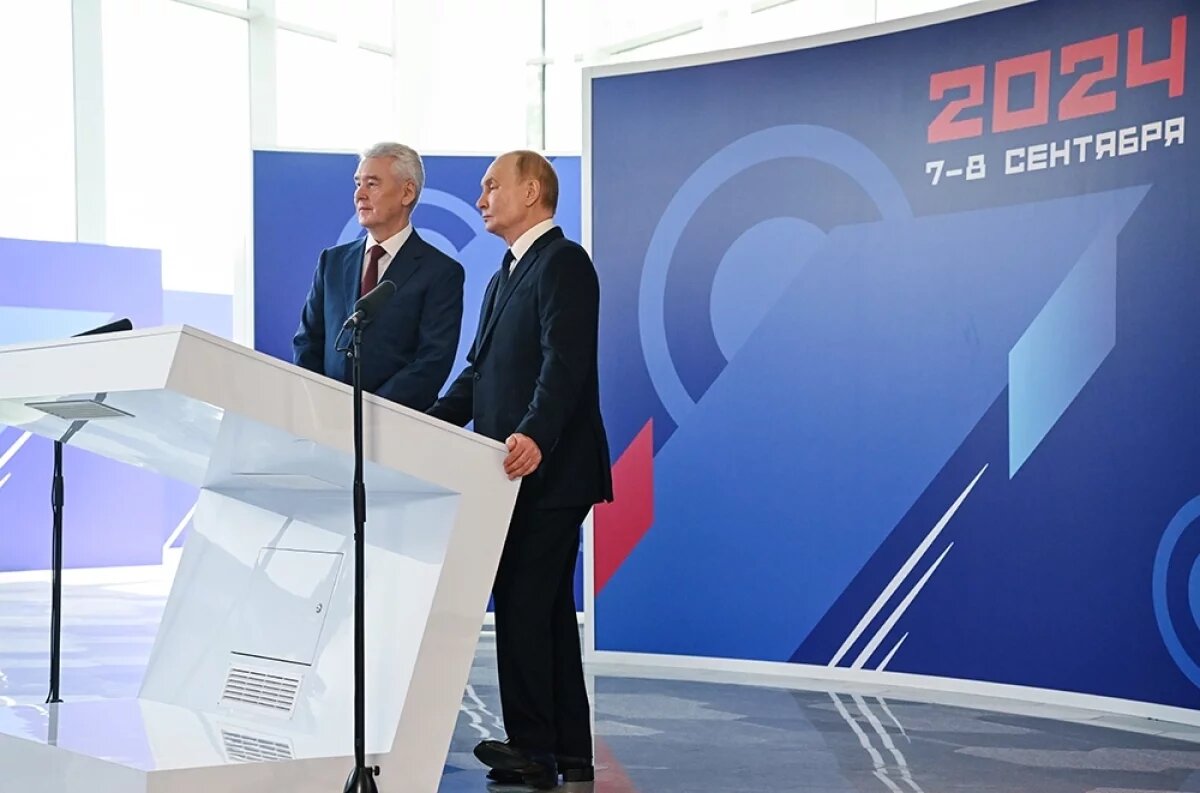    Владимир Путин и Сергей Собянин поздравили москвичей с Днем города.