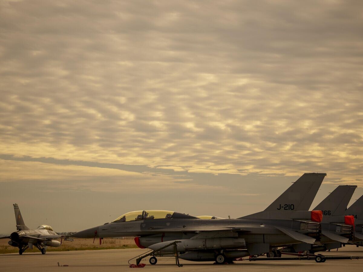    Истребители F-16© AP Photo / Andreea Alexandru