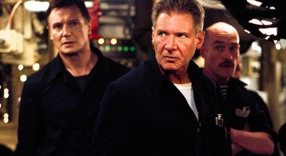 Кадр из фильма «К-19». Харрисон Форд в роли капитана Вострикова и Лиам Нисон в роли помощника капитана Поленина. Из открытых источников 