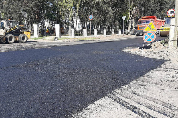    В Нолинске ремонтируют дорогу на улице Карла Либкнехта