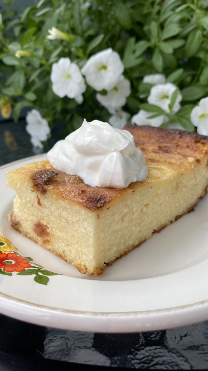 Запеканка творожная с изюмом