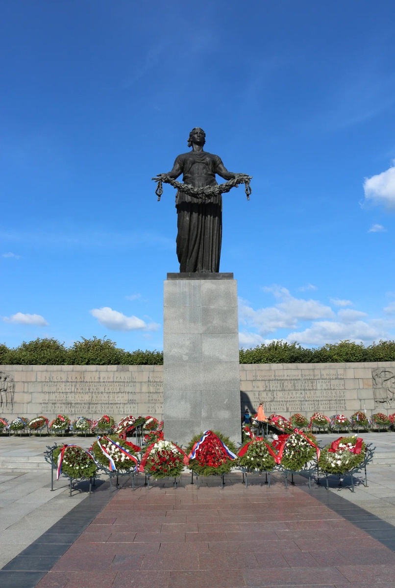 Санкт-Петербург.