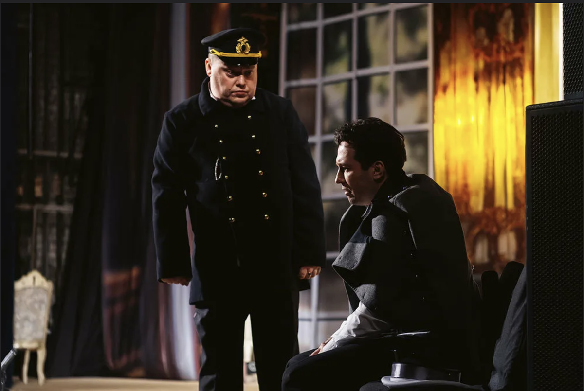 Герой Михаила Павлика -- новый Каратаев?