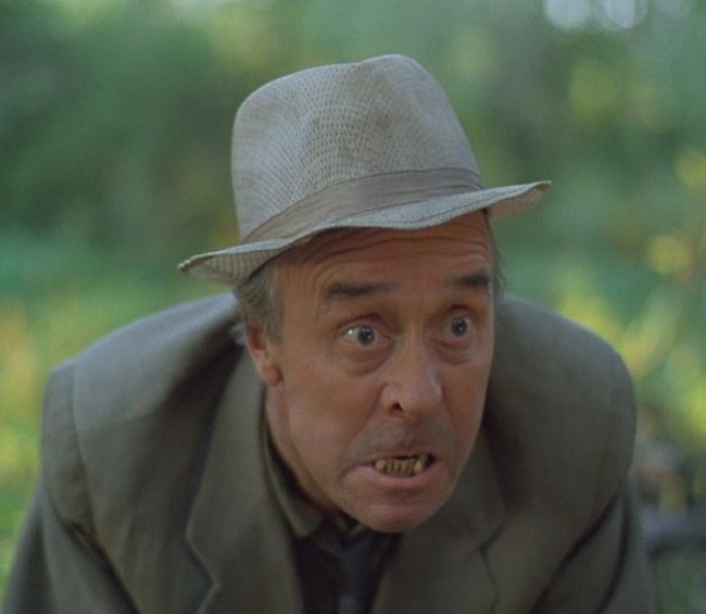 Кадр из фильма «Слуга» (1988). Скриншот.