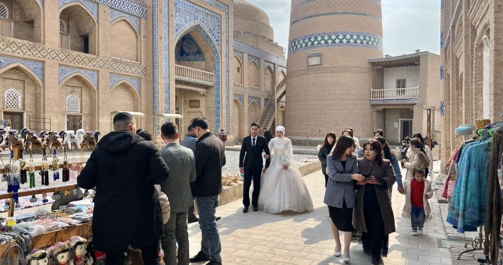 Как живут в Узбекистане: 10 обычаев, в которые трудно поверить, но это правда