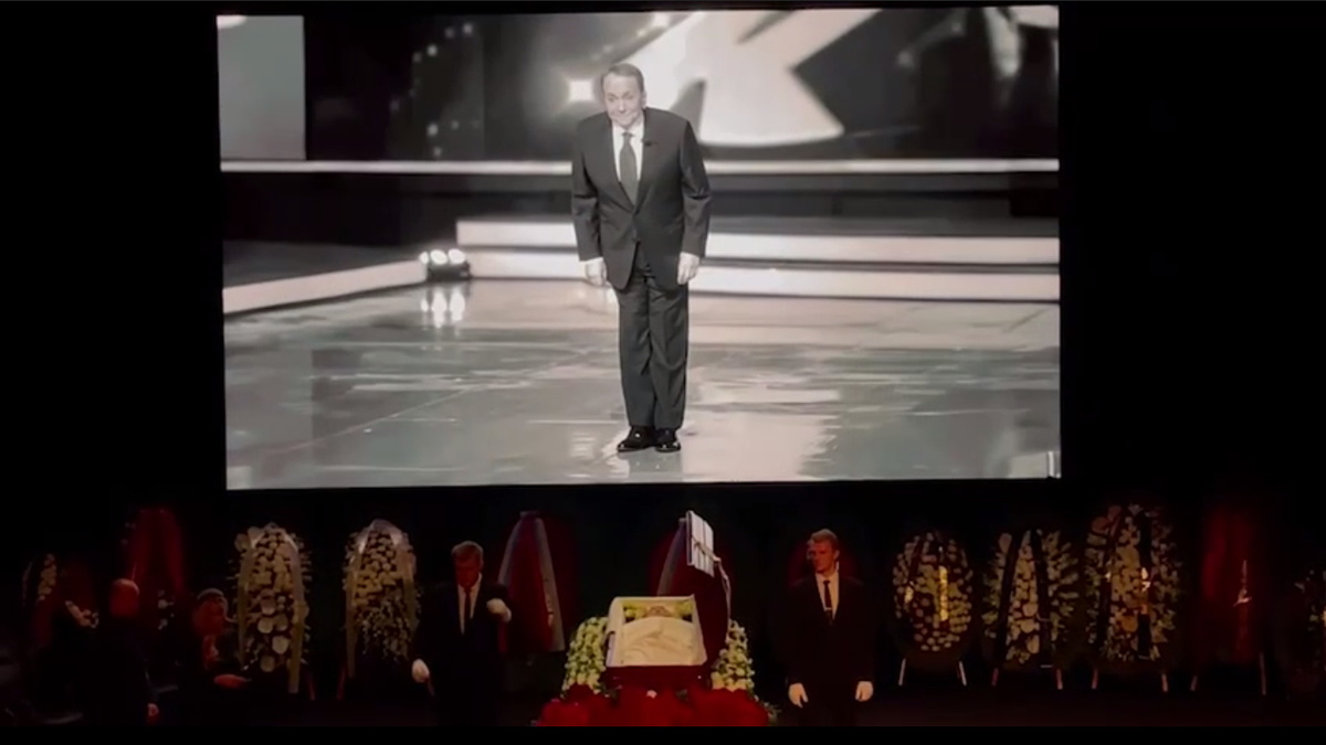 Кадр видео Mash