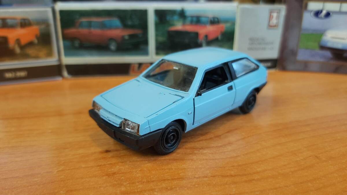 Ранний ВАЗ-2108, саратовская авто модель М1:43, 1990 г.в. из личной коллекции автора