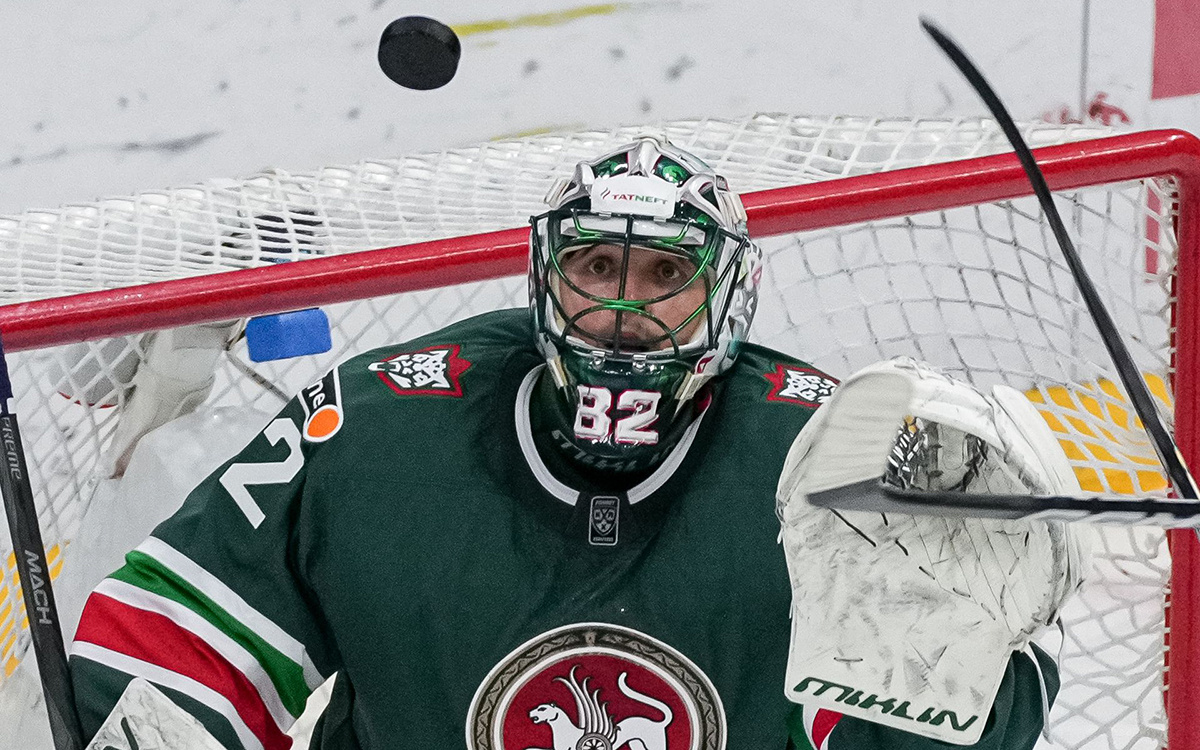 В принципиальнейшем матче в Уфе Тимур Билялов отразил лишь 19 из 23 бросков. Фото: ak-bars.ru