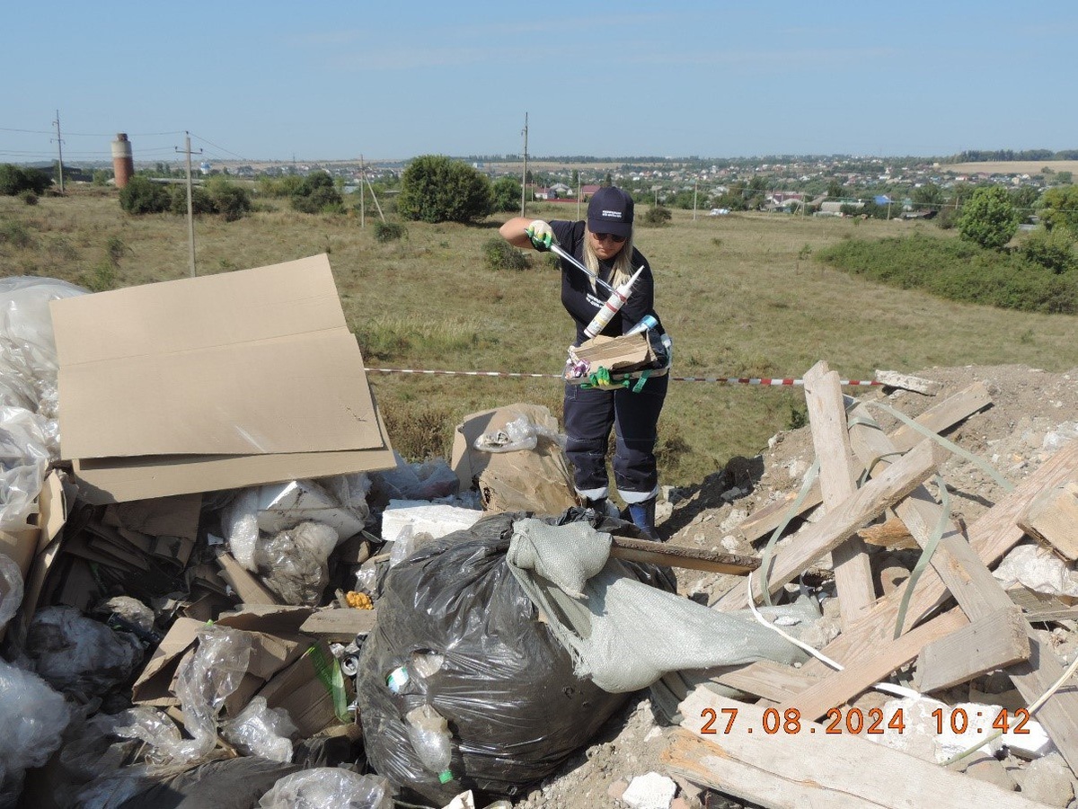    Незаконную свалку площадь более 800 квадратных метров нашли в Воронежской области взято из телеграм-канала Росприроднадзора по ЦЧР