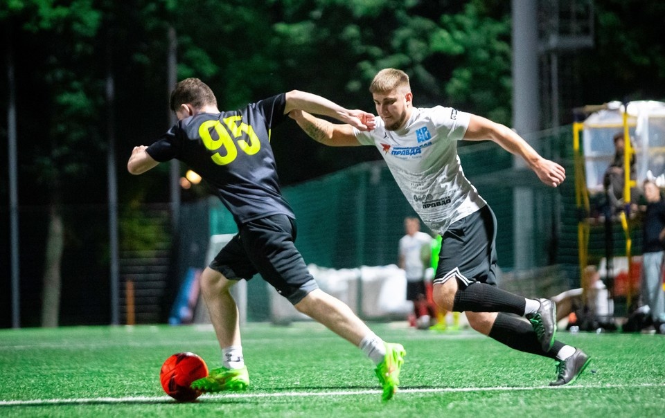    В финале "Гомер" обыграл "Комсомольскую Правду" со счетом 2:0. Фото: НФЛ - Наша Футбольная Лига