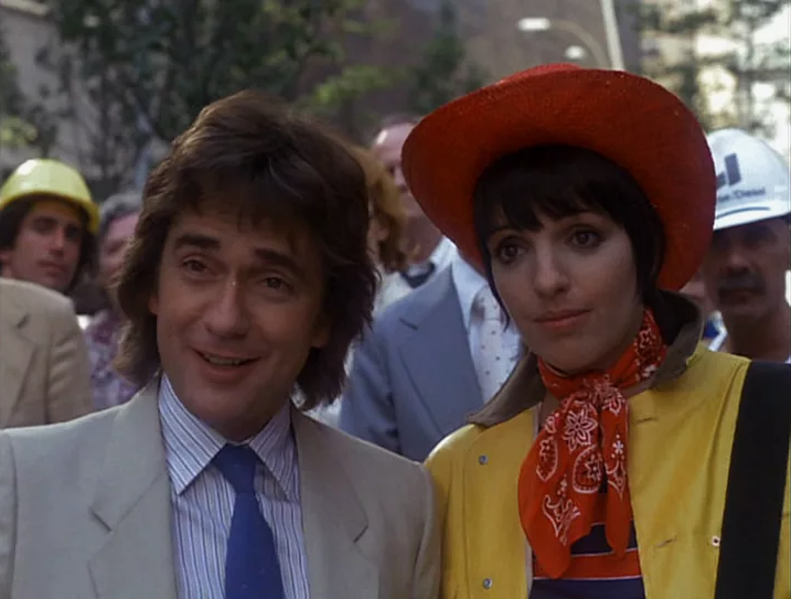 Кадр из фильма "Артур" (1981)