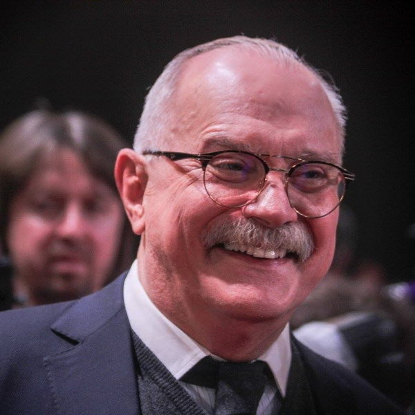     Никита Михалков пообещал провести первую премию Евразийской киноакадемии через год