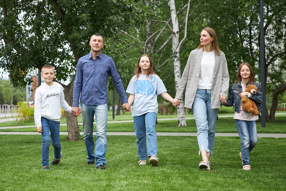    2024 год объявлен в России годом семьи. Николай ОБЕРЕМЧЕНКО