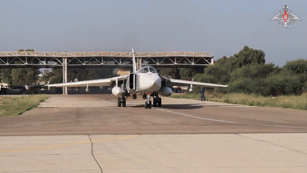 ВОЕННОСЛУЖАЩИЕ РОССИИ ПРОДОЛЖАЮТ НЕСТИ БОЕВОЕ ДЕЖУРСТВО НА АВИАБАЗЕ ХМЕЙМИМ В СИРИЙСКОЙ ПРОВИНЦИИ ЛАТАКИЯ. ВИДЕО: МО РОССИИ