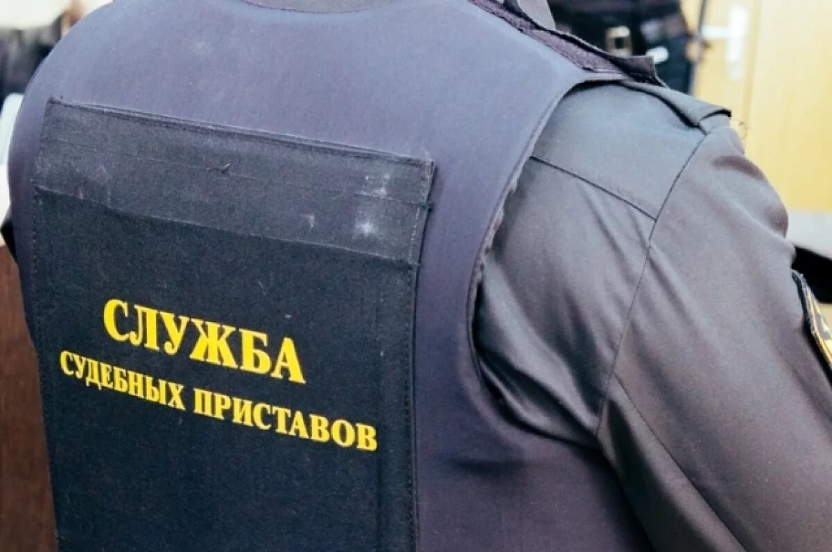    Обвиненный новосибирскими приставами в нападении отец потребует компенсации