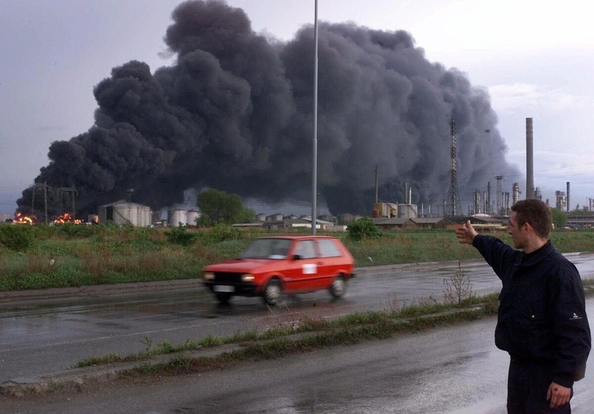 Последствия бомбёжек в 1999 г. (фото из открытых источников)