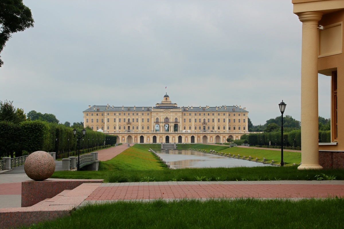 Константиновский дворец, вид от Павильона переговоров