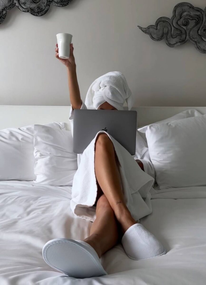 Т-ссс, скажу Вам по секрету, это было проще, чем я ожидала! И ты тоже так сможешь настроить свои продажи и тебе даже не придется создавать для этого свой продукт! Ведь мы уже сделали это ДЛЯ тебя!