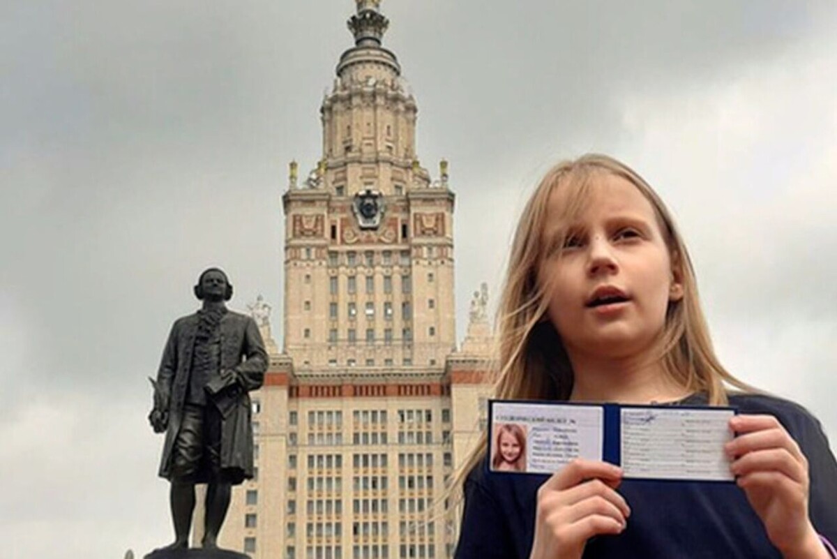 Алиса-девочка-вундеркинд.