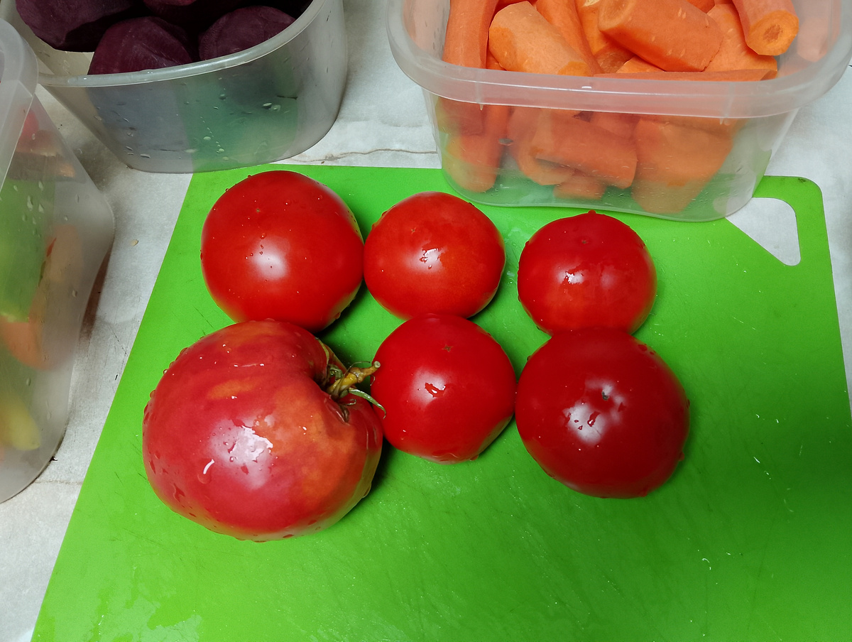 Свои помидорки