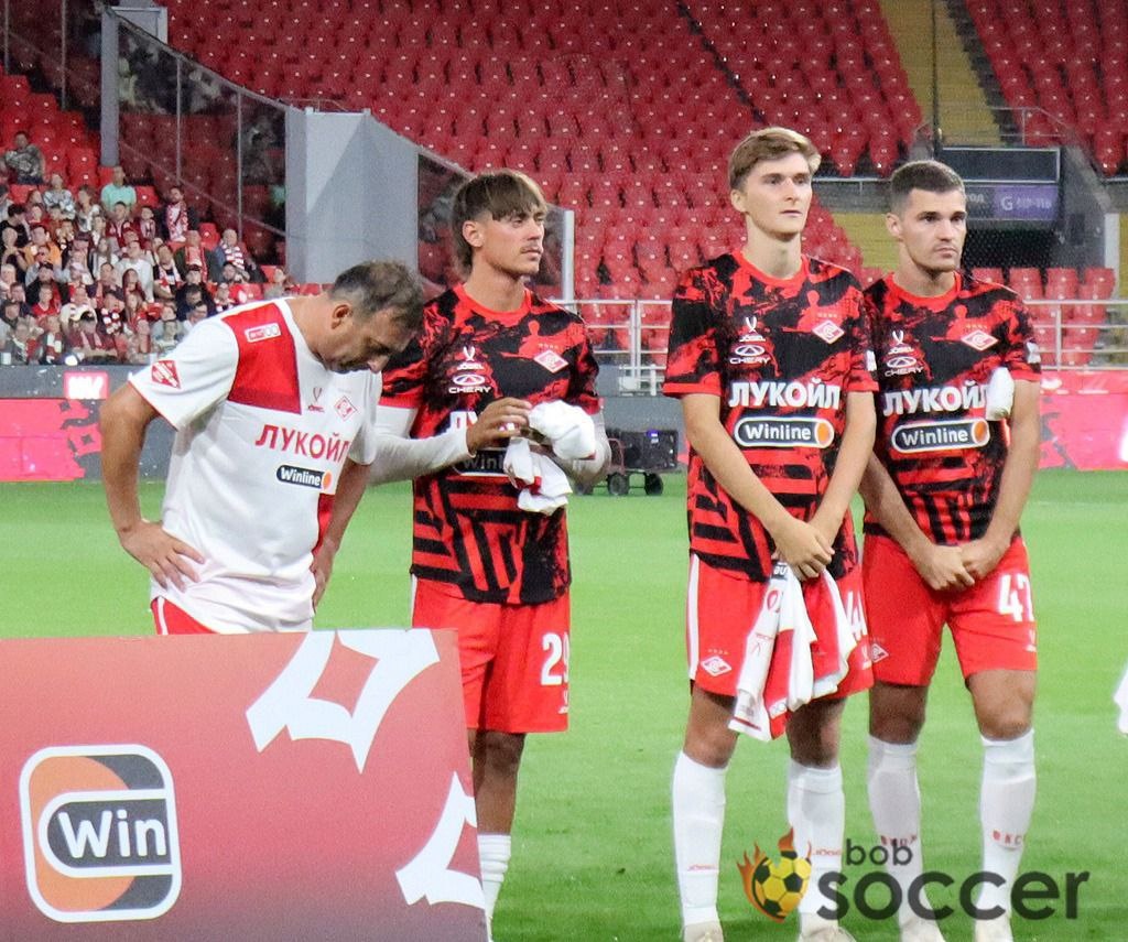    «Если бы у новичка «Спартака» агентом был Жорже Мендеш, он давно бы играл за грандов» Владимир