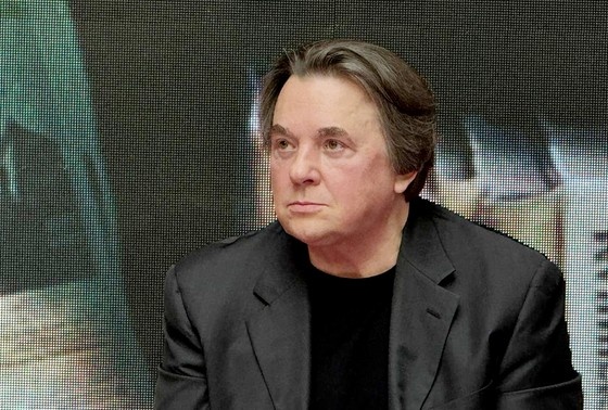    Константин Эрнст