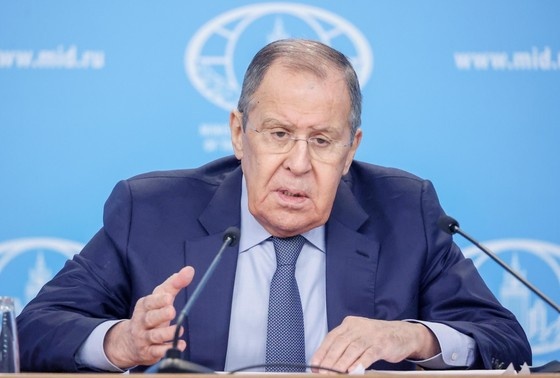    Сергей Лавров
